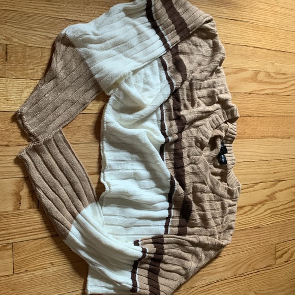 Baggy long sleeve crop top - Picture 2 of 4